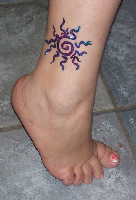 spiral_ankle_glitter_tatoo.jpg